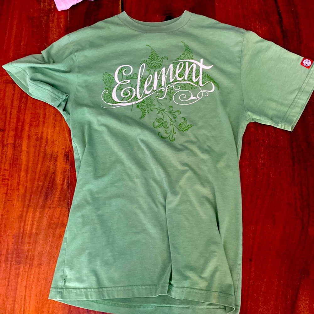 Element t